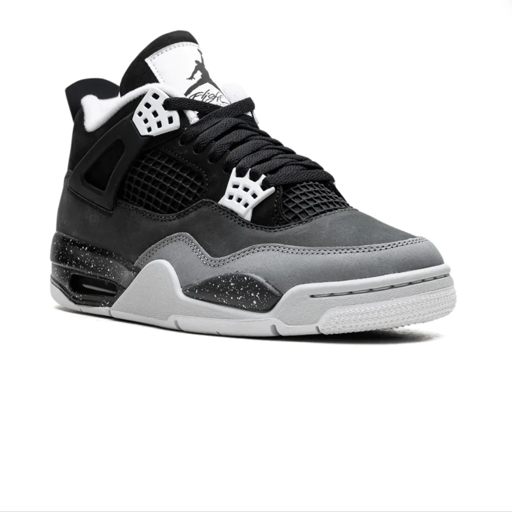 NWOT Men's Air Jordan 4 "Fear" Sneakers - Picture 5 of 9